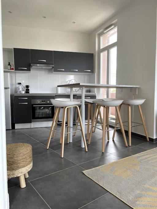 Le Triomphe Logement Central, 8 Pax 3 Chambres Marselha Exterior foto